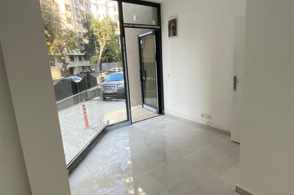  Feneryolunda yeni binada kiralık dükkan