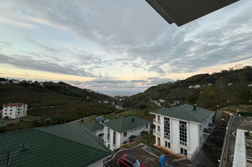 Trabzon Kireçhane'de 5+2 Tripleks, Deniz Manzaralı Kiralık Villa
