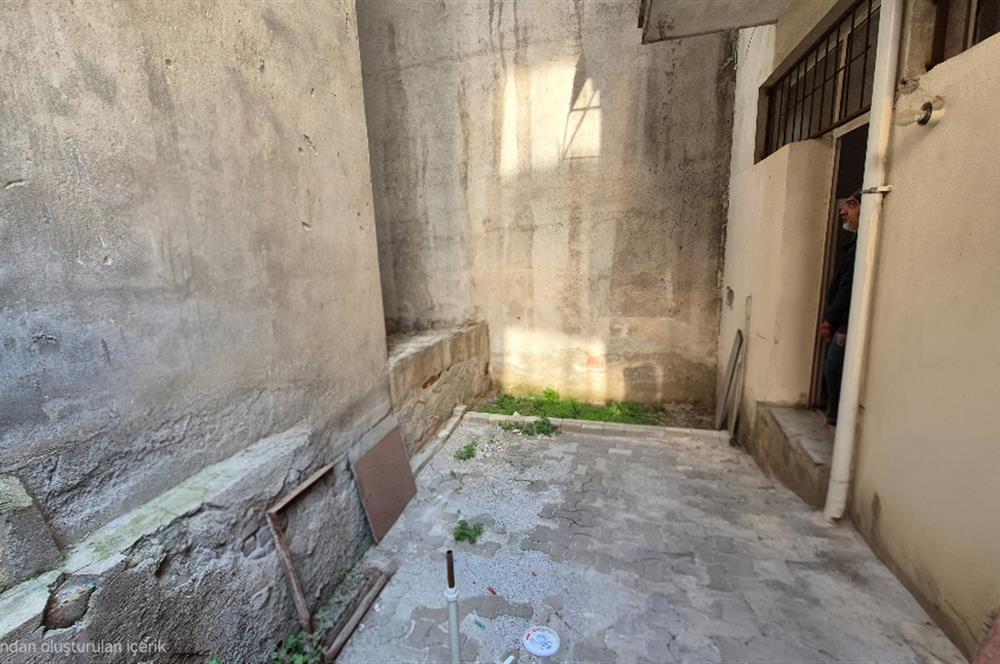 ZÜBEYDE HANIM CD. ÜZERİ SATILIK DÜKKAN