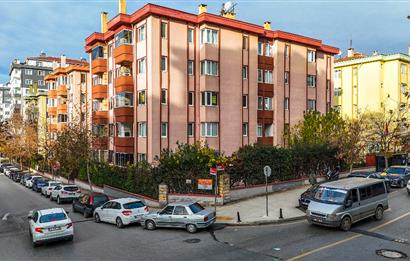 Ümraniye Yeşil Kuşak Sitesi 3+1 120m2 Bahçe Katı Satılık Daire