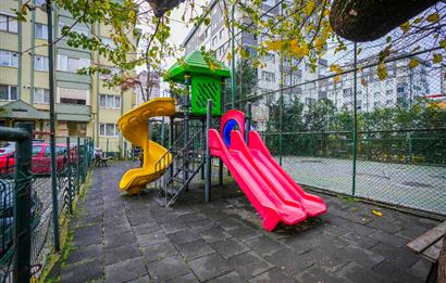 Ümraniye Yeşil Kuşak Sitesi 3+1 120m2 Bahçe Katı Satılık Daire