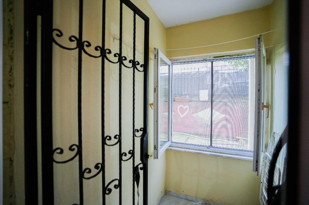 Ümraniye Yeşil Kuşak Sitesi 3+1 120m2 Bahçe Katı Satılık Daire