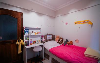 Ümraniye Yeşil Kuşak Sitesi 3+1 120m2 Bahçe Katı Satılık Daire