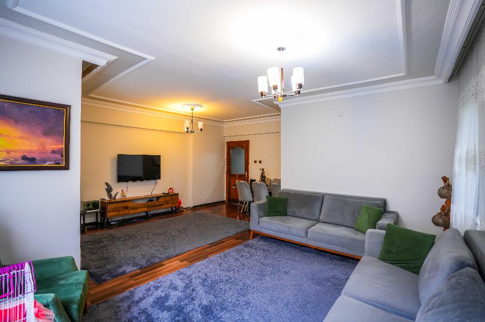 Ümraniye Yeşil Kuşak Sitesi 3+1 120m2 Bahçe Katı Satılık Daire