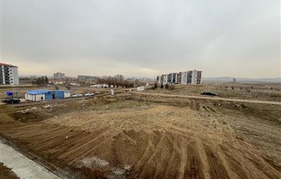 ESENBOĞA’DA KONUT İMARLI, 800 m2 HİSSELİ ARSA, 2 YOLA CEPHELI