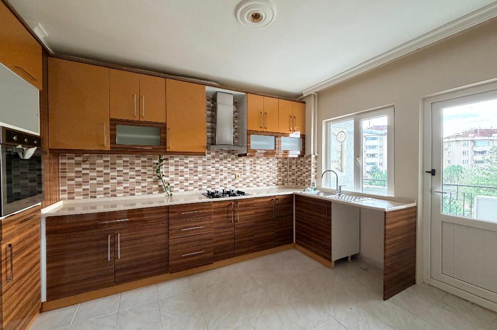 CENTURY 21 EWA'DAN ITIR SİTESİNDE FERAH 3+1 KİRALIK DAİRE!