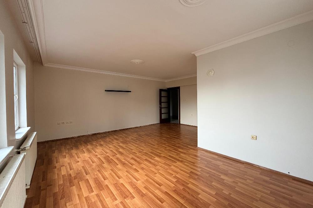 CENTURY 21 EWA'DAN ITIR SİTESİNDE FERAH 3+1 KİRALIK DAİRE!