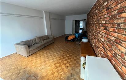 KADIKÖY'DE MERKEZİ LOKASYONDA 3+1 KİRALIK  DAİRE