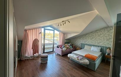Uskumruköy Site İçinde 6+1 Eşyalı Villa
