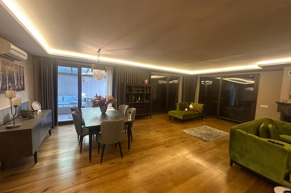 Uskumruköy Site İçinde 6+1 Eşyalı Villa