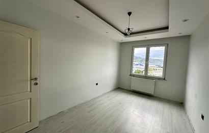 C21 UZMAN'DAN DENİZİ AYAĞINIZA GETİREN 2+1 KİRALIK DAİRE