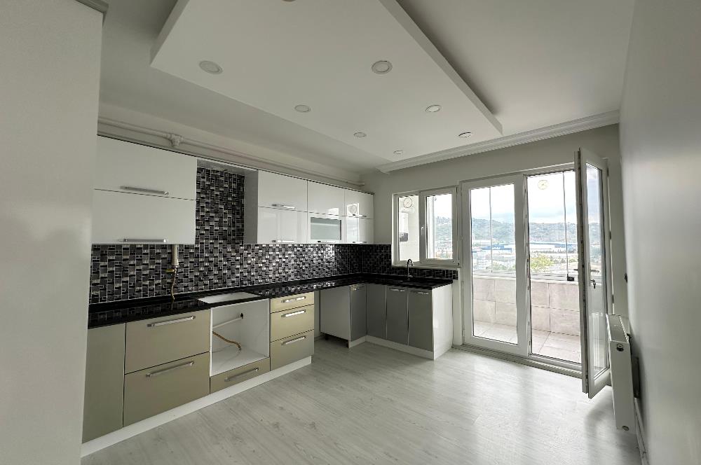 C21 UZMAN'DAN DENİZİ AYAĞINIZA GETİREN 2+1 KİRALIK DAİRE