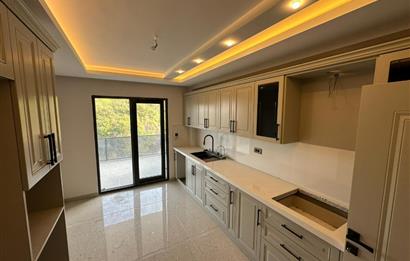 C21 UZMANDAN BOSTANCIDA 4+1 GENİŞ VE DENİZ MANZARALI DAİRE