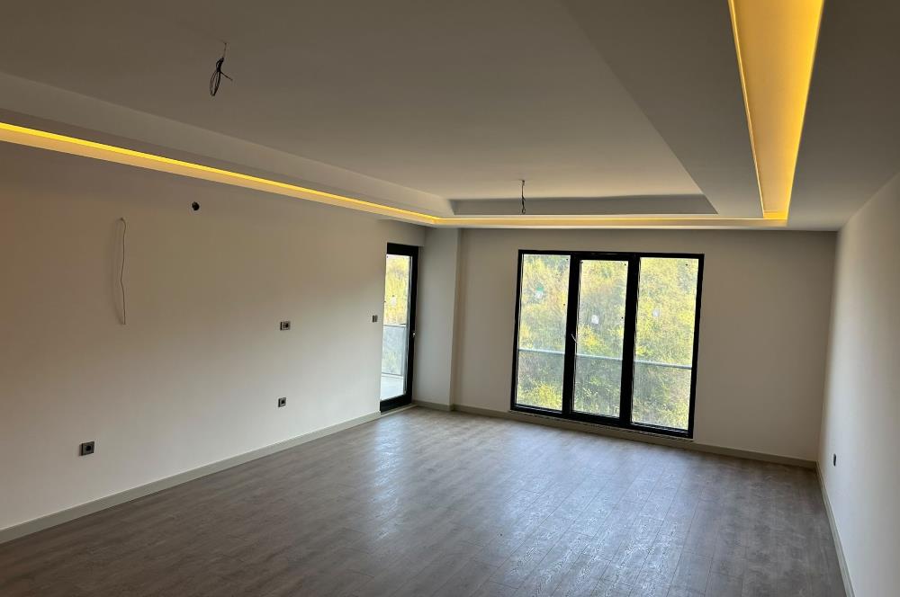 C21 UZMANDAN BOSTANCIDA 4+1 GENİŞ VE DENİZ MANZARALI DAİRE