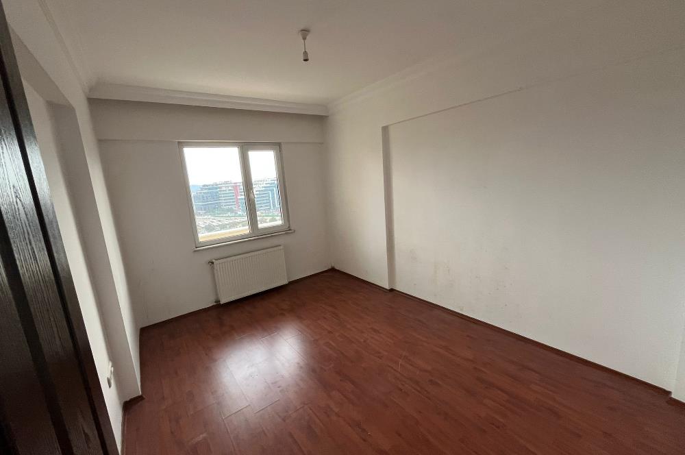 KURTKÖY SİTE İÇİNDE SATILIK 2+1 DAİRE