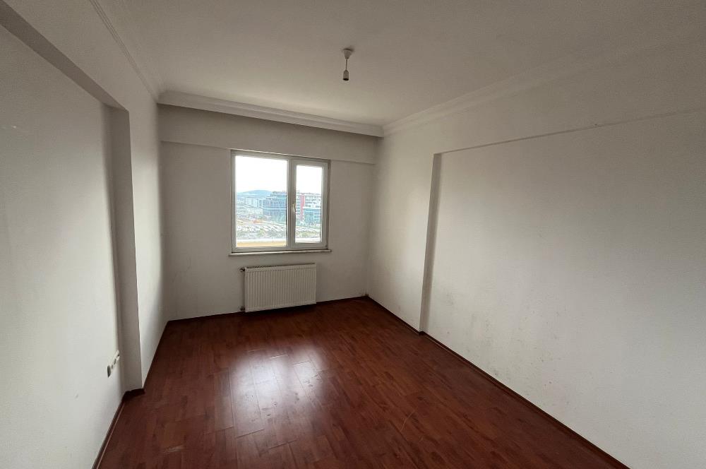 KURTKÖY SİTE İÇİNDE SATILIK 2+1 DAİRE