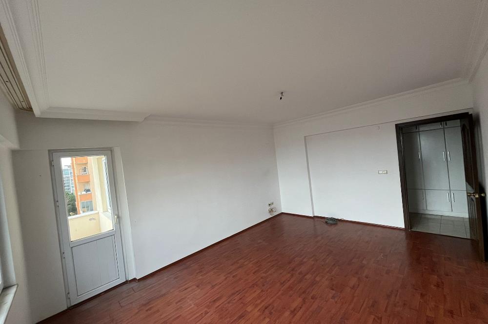 KURTKÖY SİTE İÇİNDE SATILIK 2+1 DAİRE