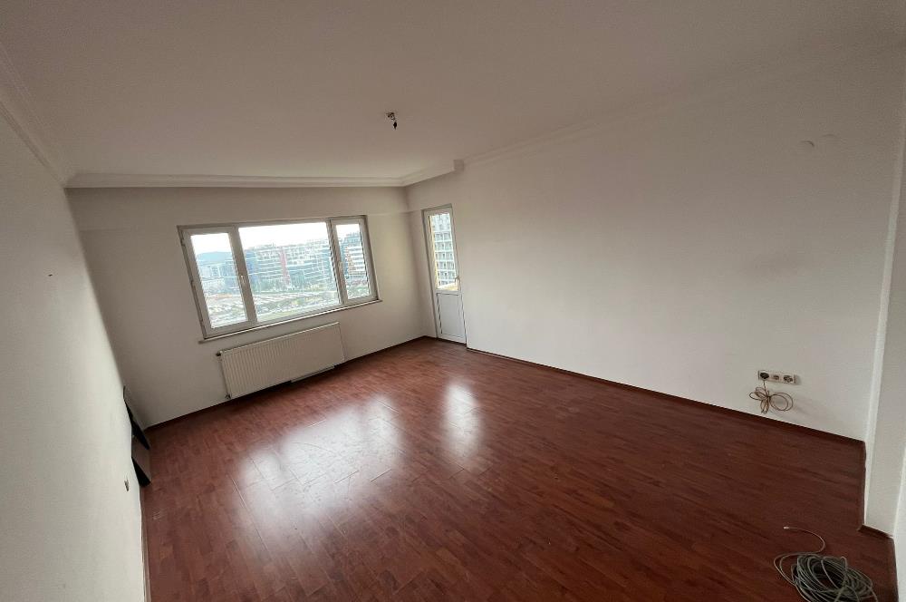 KURTKÖY SİTE İÇİNDE SATILIK 2+1 DAİRE