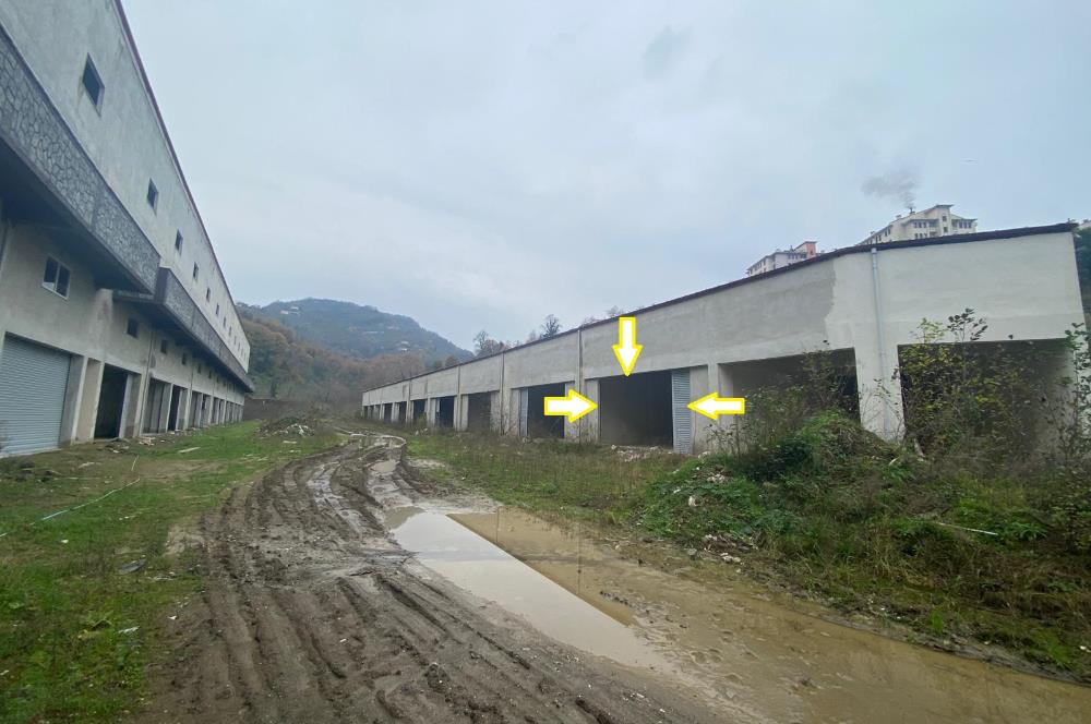 CENTURY 21'DEN PERŞEMBE SANAYİ SİTESİNDE 100 M2 DÜKKAN