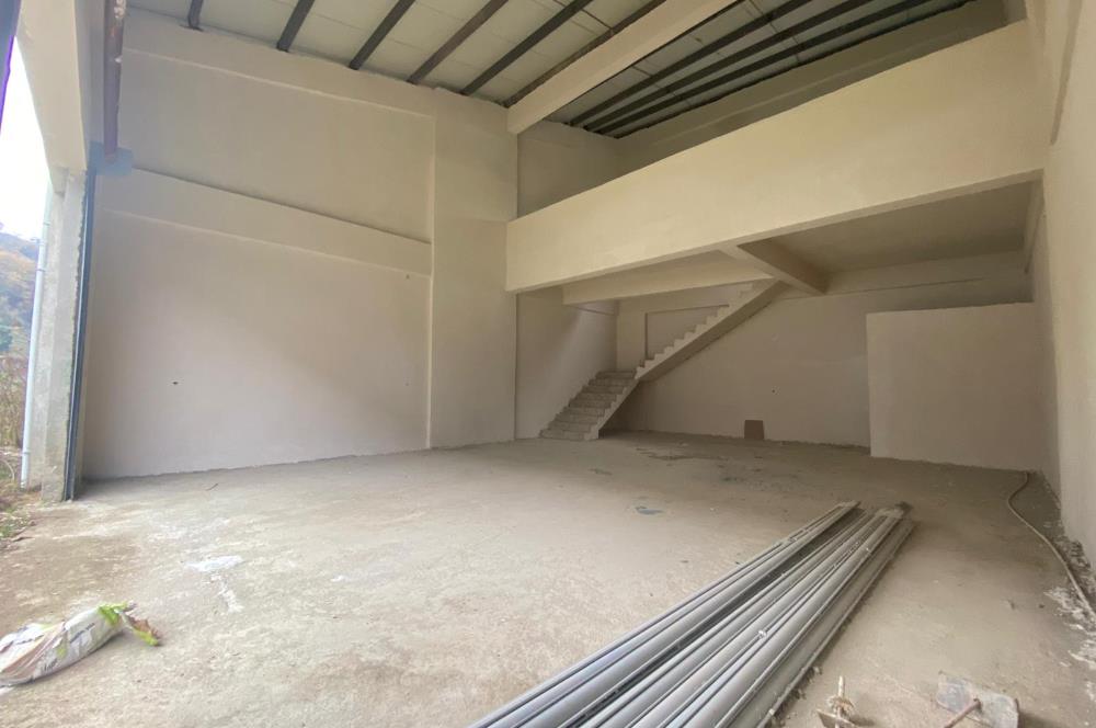 CENTURY 21'DEN PERŞEMBE SANAYİ SİTESİNDE 100 M2 DÜKKAN