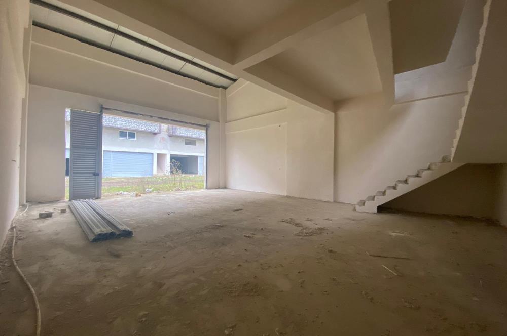 CENTURY 21'DEN PERŞEMBE SANAYİ SİTESİNDE 100 M2 DÜKKAN