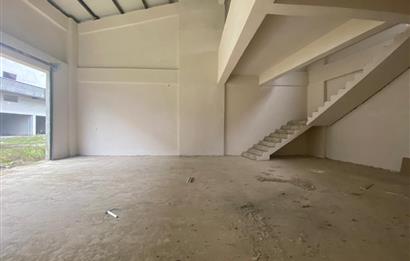 CENTURY 21'DEN PERŞEMBE SANAYİ SİTESİNDE 100 M2 DÜKKAN