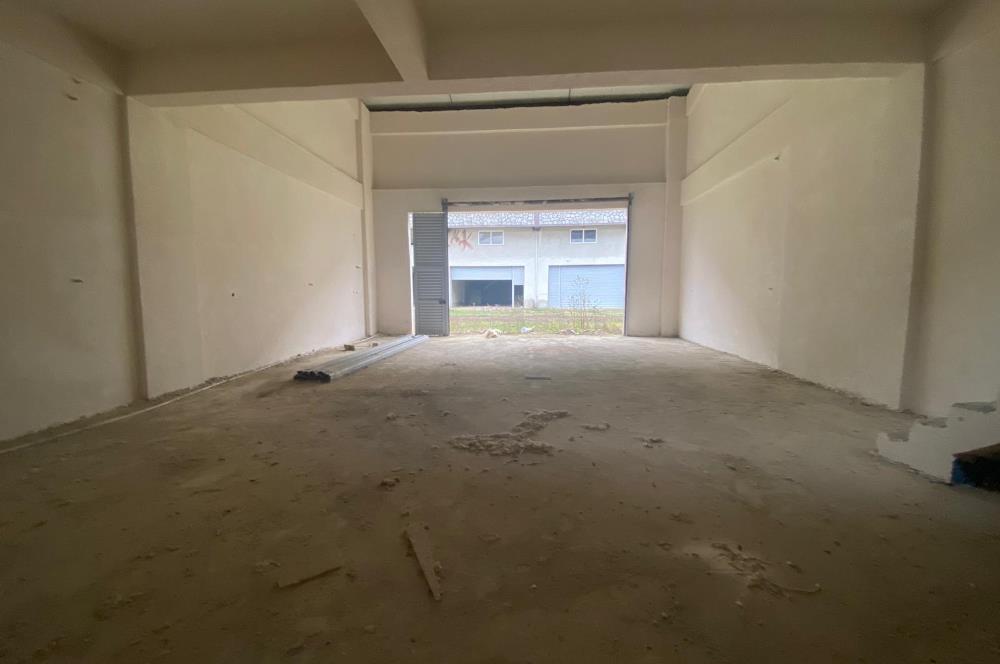 CENTURY 21'DEN PERŞEMBE SANAYİ SİTESİNDE 100 M2 DÜKKAN