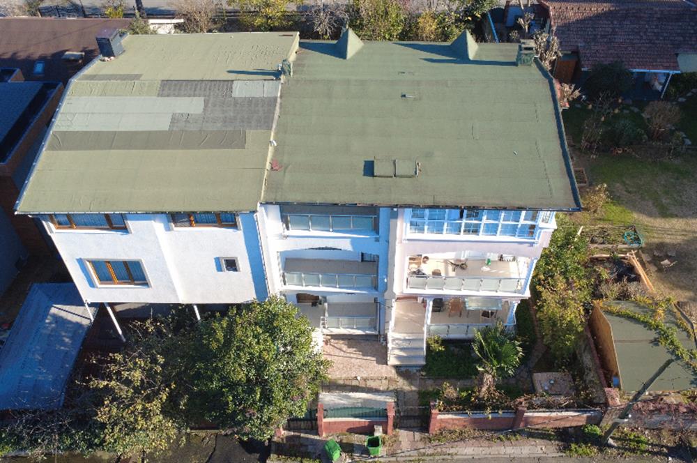 Kilyos'ta Denize Yakın 4 katlı Satılık villa