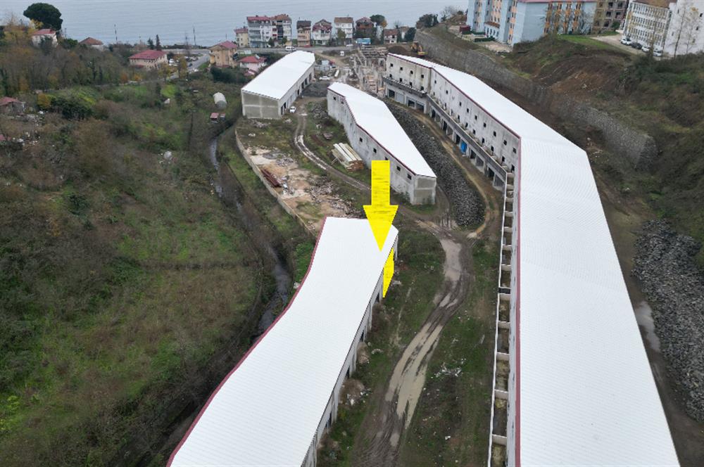 CENTURY 21'DEN PERŞEMBE SANAYİ SİTESİNDE 100 M2 DÜKKAN