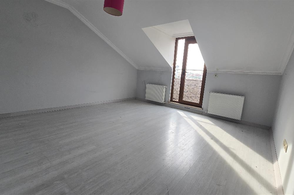 HAMİDİYE'DE DUBLEKS ÇİFT BANYO ÇİFT MUTFAK TERASLI DAİRE