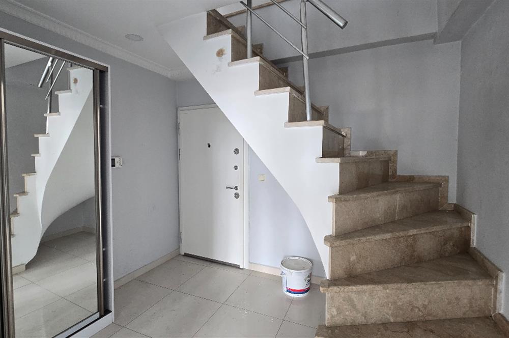 HAMİDİYE'DE DUBLEKS ÇİFT BANYO ÇİFT MUTFAK TERASLI DAİRE