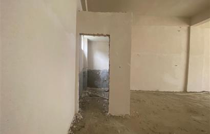 CENTURY 21'DEN PERŞEMBE SANAYİ SİTESİNDE 100 M2 DÜKKAN