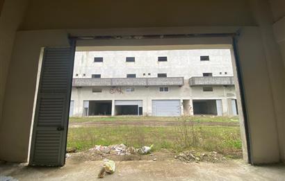 CENTURY 21'DEN PERŞEMBE SANAYİ SİTESİNDE 100 M2 DÜKKAN