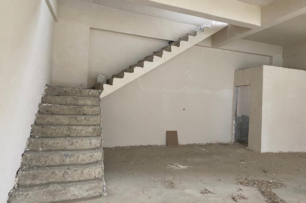 CENTURY 21'DEN PERŞEMBE SANAYİ SİTESİNDE 100 M2 DÜKKAN