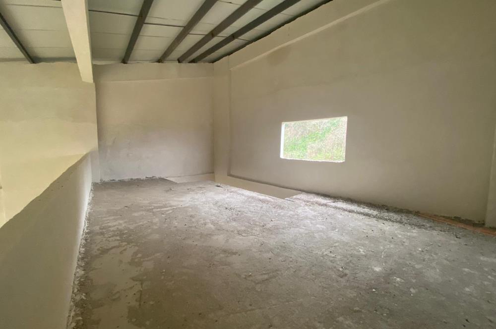 CENTURY 21'DEN PERŞEMBE SANAYİ SİTESİNDE 100 M2 DÜKKAN