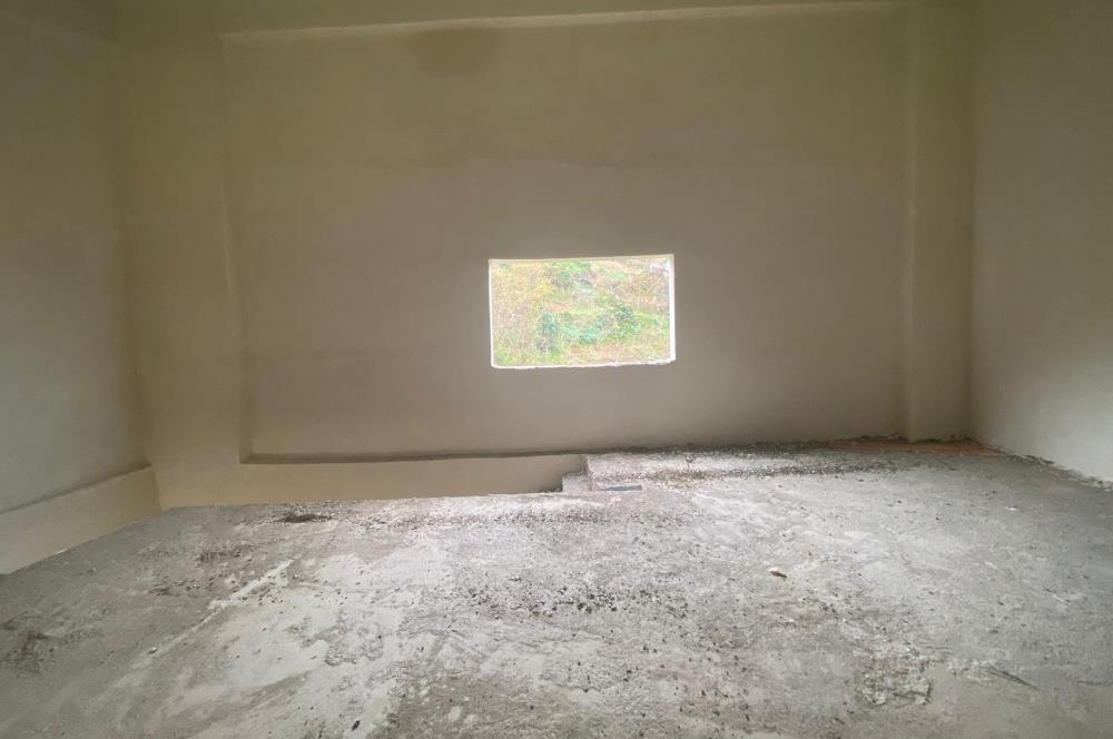 CENTURY 21'DEN PERŞEMBE SANAYİ SİTESİNDE 100 M2 DÜKKAN