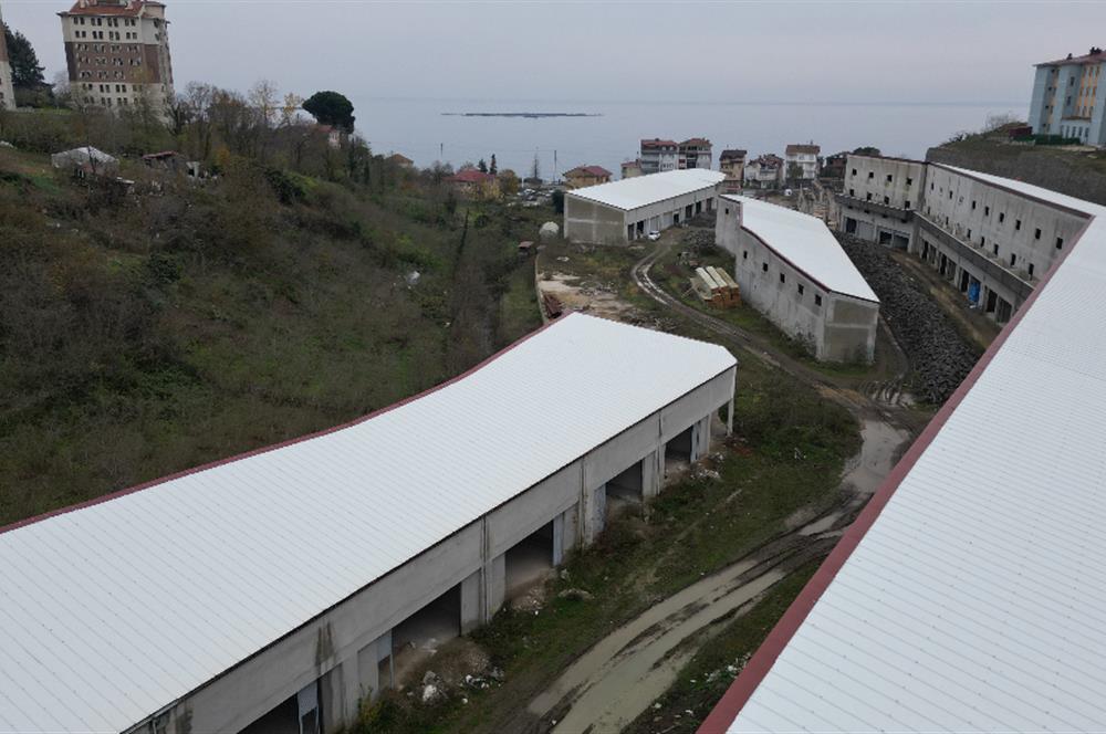 CENTURY 21'DEN PERŞEMBE SANAYİ SİTESİNDE 100 M2 DÜKKAN