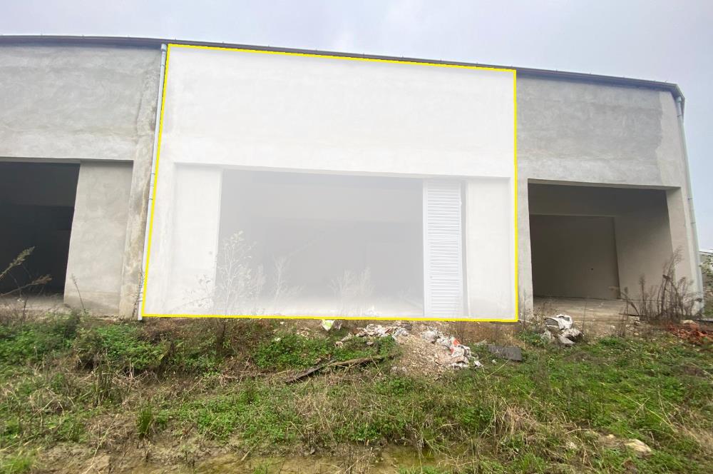 CENTURY 21'DEN PERŞEMBE SANAYİ SİTESİNDE 100 M2 DÜKKAN