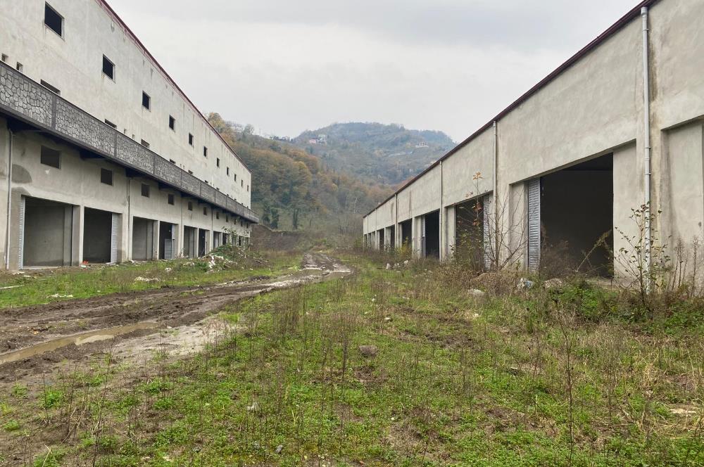 CENTURY 21'DEN PERŞEMBE SANAYİ SİTESİNDE 100 M2 DÜKKAN