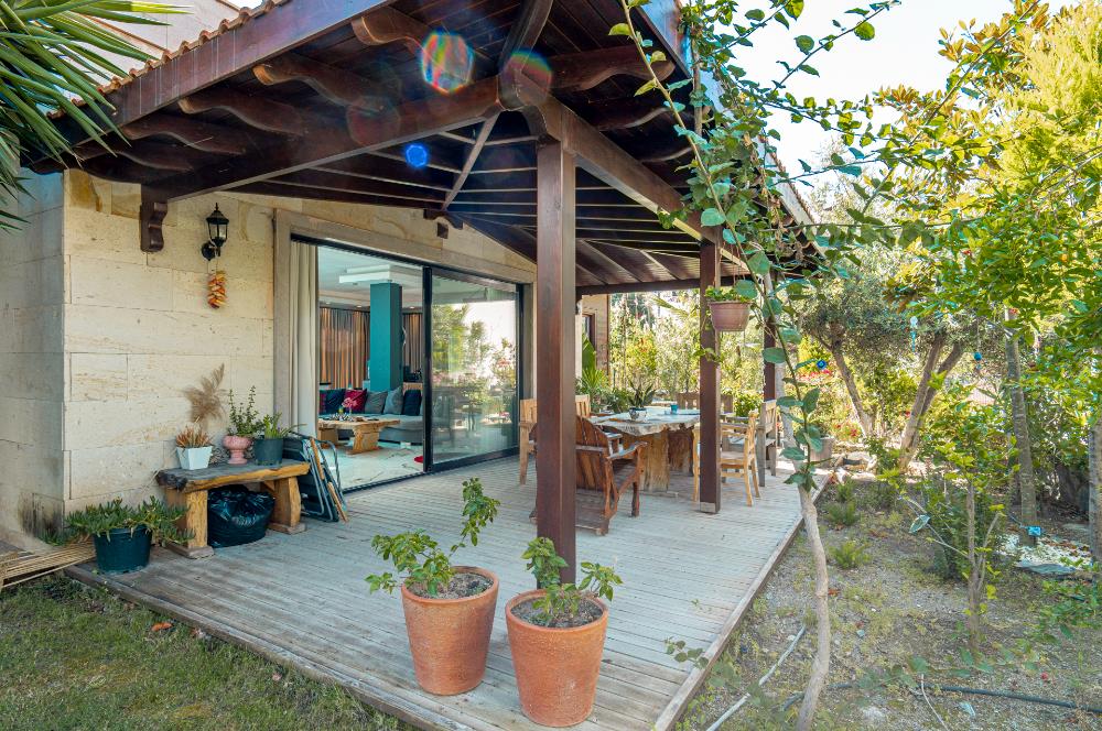 Gümüşlük Denize Yakın 4+2 Özel Mimari Villa