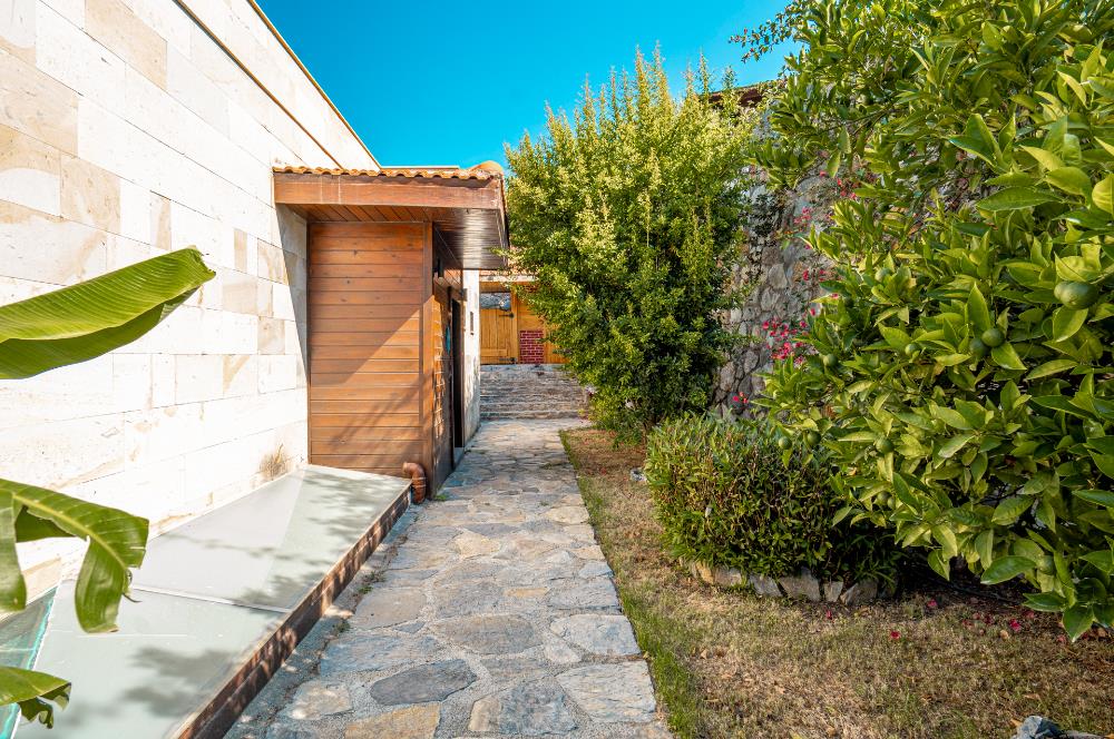 Gümüşlük Denize Yakın 4+2 Özel Mimari Villa