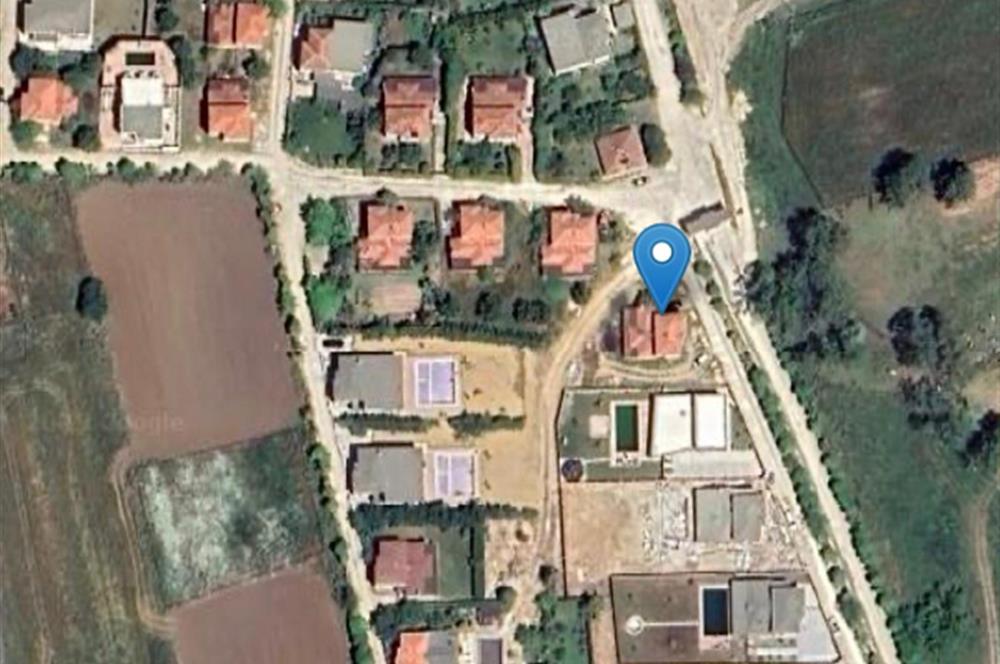 ÇATALCA İZZETTİN CEYLANKENT SİTESİNDE A TİPİ TRİPLEKS VİLLA