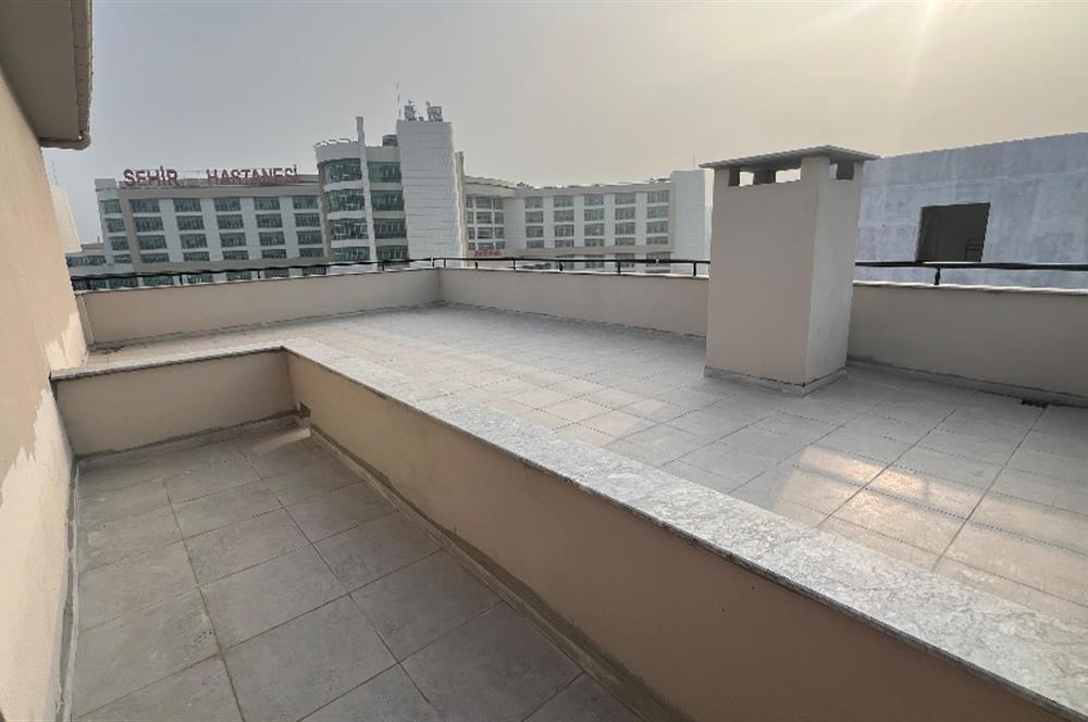 ŞEHİR HASTANESİ KARŞISINDA GENİŞ TERASLI KİRALIK İŞ YERİ C21BAL