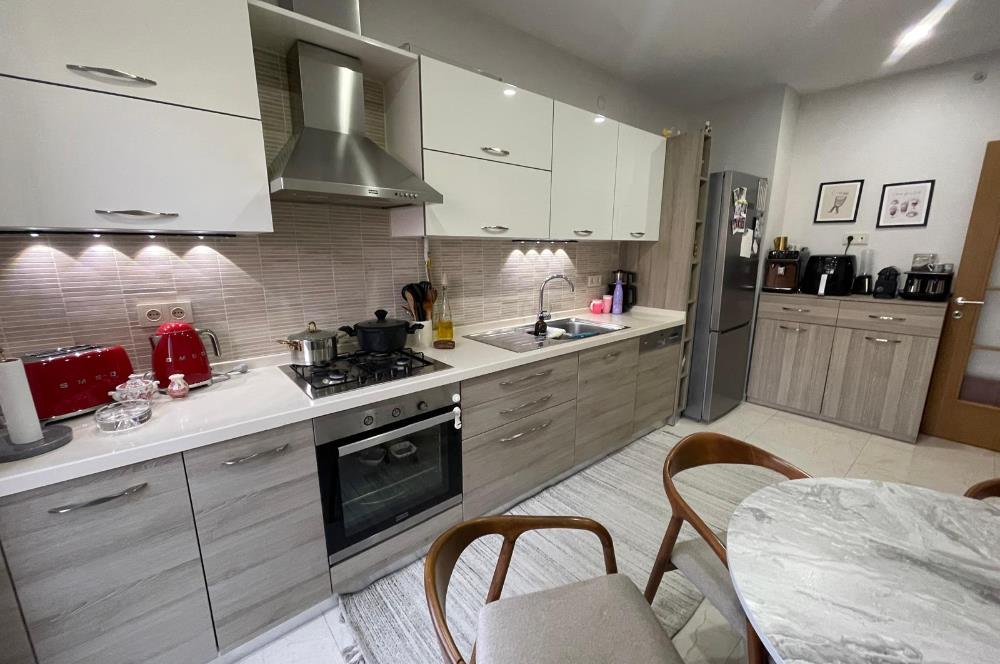 GÖZTEPE KARANFİL SOKAK'TA 3+1 105 M2 NET 9.KAT FERAH  DAİRE 