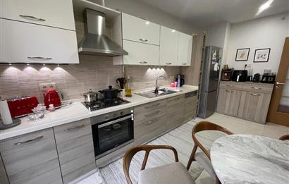 GÖZTEPE KARANFİL SOKAK'TA 3+1 105 M2 NET 9.KAT FERAH  DAİRE 