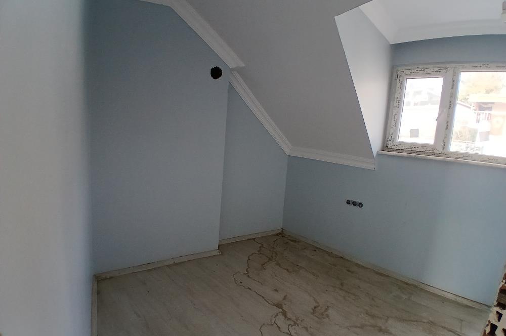 İZMİT ERENLER MAH. DENİZ MANZARALI 4+1 SATILIK DUBLEKS DAİRE