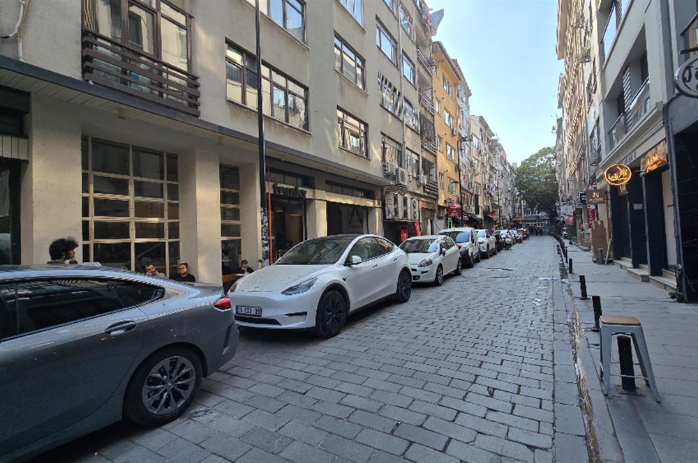 BEŞİKTAŞ ÇARŞI 1+1 EŞYALI KİRALIK DAİRE