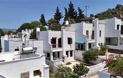 Milas Güllük’de Denize sıfır sitede yaz donemi kiralik dubleks