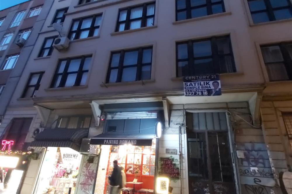 Modanın Kalbinde Komple Satılık Tarihi Eser Bina