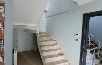 İZMİT ERENLER MAH. DENİZ MANZARALI 4+1 SATILIK DUBLEKS DAİRE